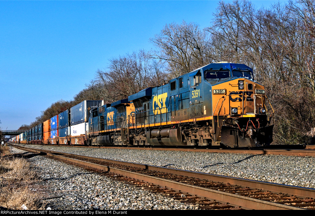 CSX 5391 on I-157